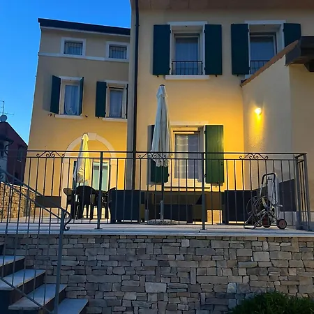 بيت للعطل Garda Moon Flats