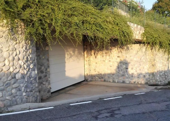 Garda Moon Flats بيت للعطل