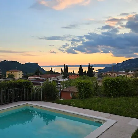 Garda Moon Flats Costermano