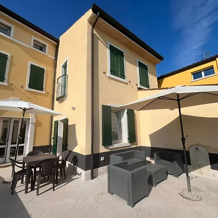 Garda Moon Flats
