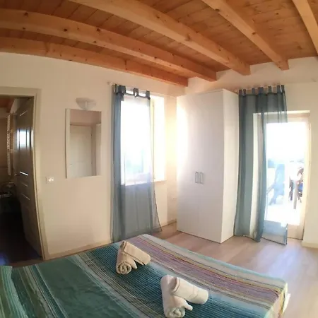 Дом отдыха Garda Moon Flats Костермано